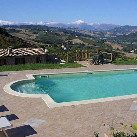 Villa Agriturismo Il Sentiero à Montalto delle Marche Extérieur photo