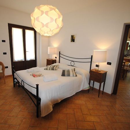 Villa Agriturismo Il Sentiero à Montalto delle Marche Extérieur photo