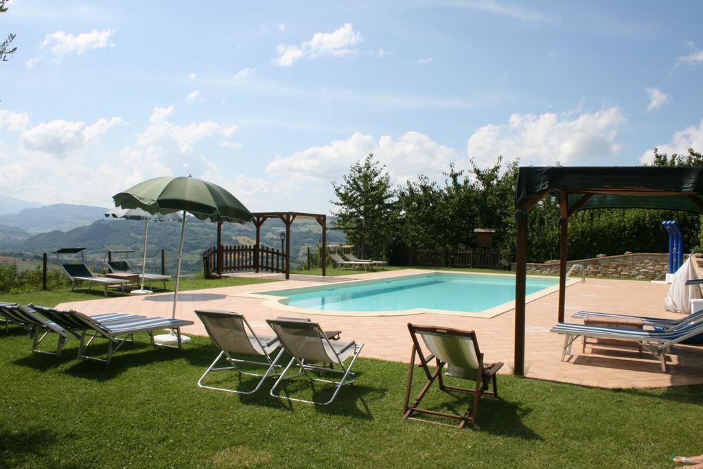 Villa Agriturismo Il Sentiero à Montalto delle Marche Extérieur photo