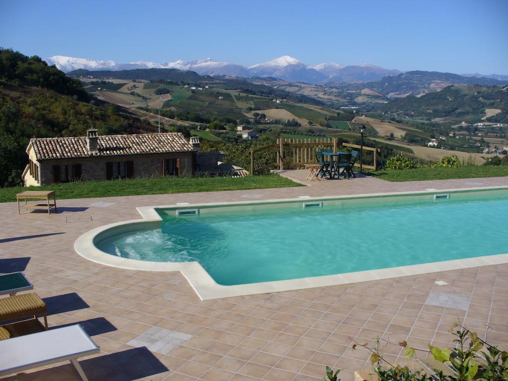 Villa Agriturismo Il Sentiero à Montalto delle Marche Extérieur photo
