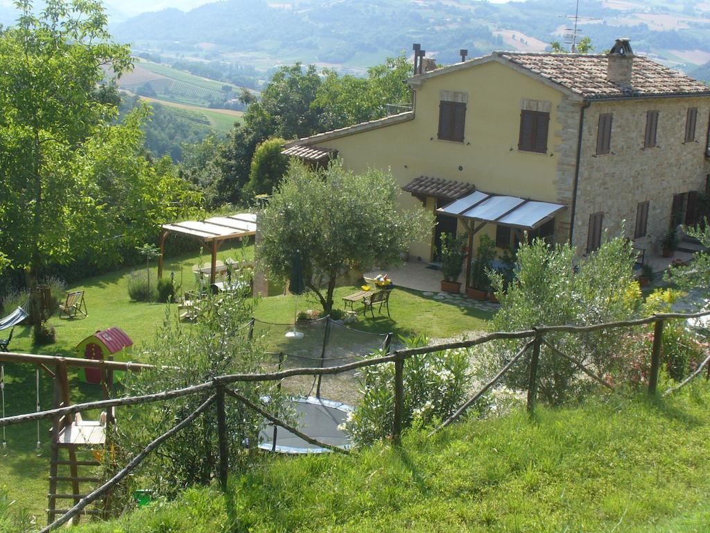 Villa Agriturismo Il Sentiero à Montalto delle Marche Extérieur photo