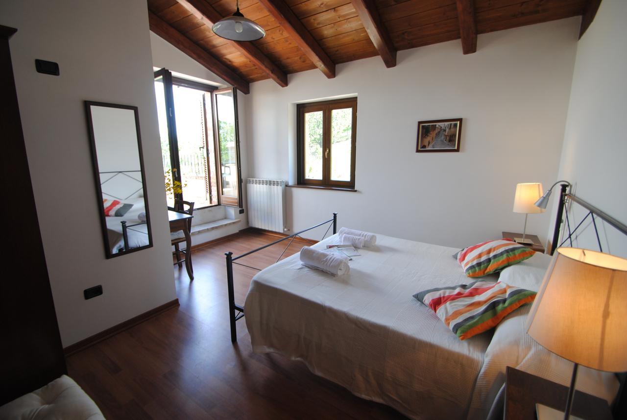 Villa Agriturismo Il Sentiero à Montalto delle Marche Extérieur photo