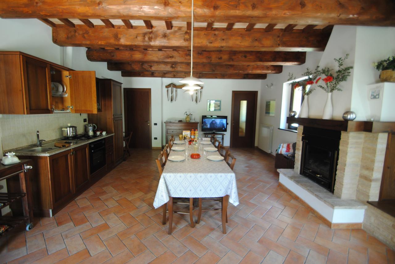 Villa Agriturismo Il Sentiero à Montalto delle Marche Extérieur photo
