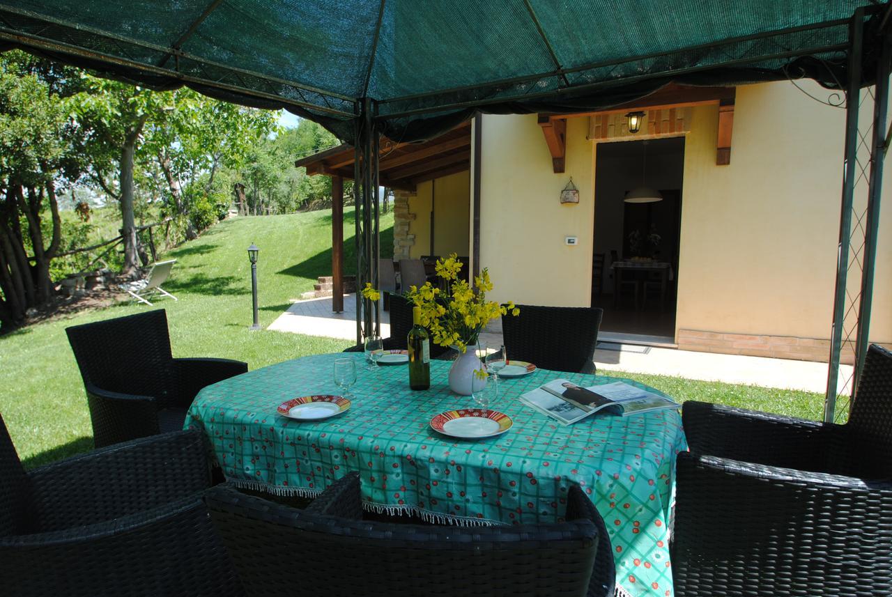 Villa Agriturismo Il Sentiero à Montalto delle Marche Extérieur photo